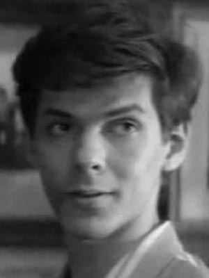 Денис Банников