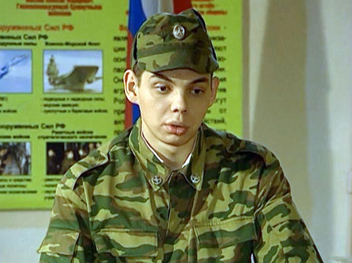 Денис Бузин в сериале Солдаты-11