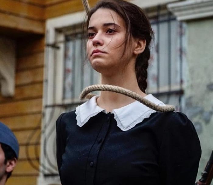 Деврим Озкан в сериале Ты моя Родина