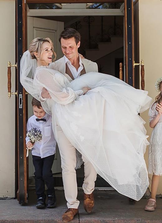 Диана Ессэй с мужем