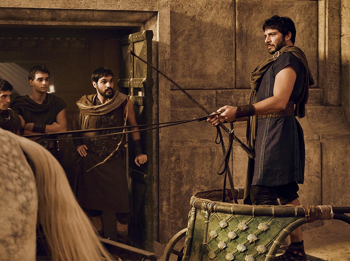 Димитри Леонидас в сериале Обречённые на славу