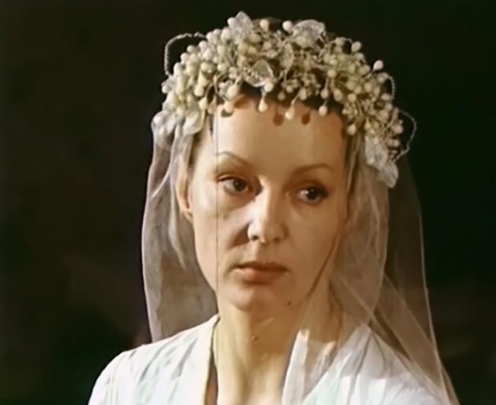 Екатерина Нестерович в фильме Осенние сны