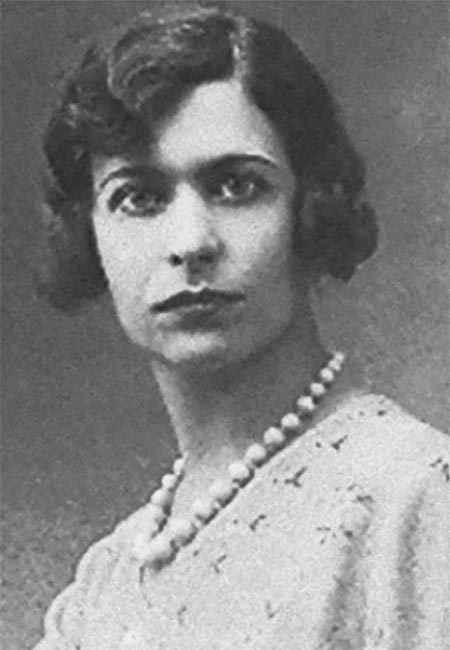 Елена Феррари