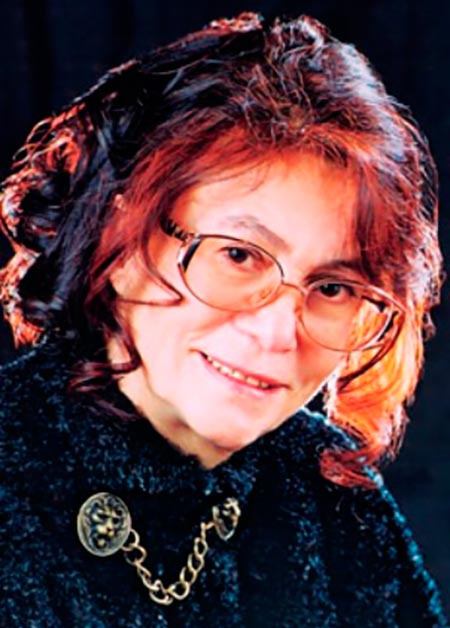 актриса кукольного театра Елена Мишина