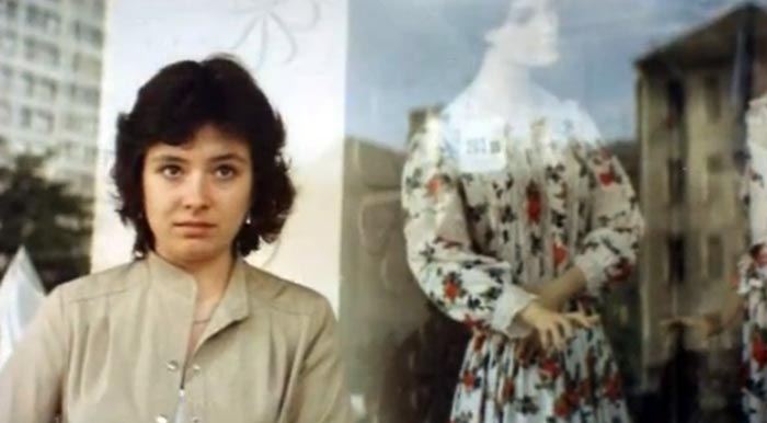 Елена Ревзина в фильме Танцы на крыше