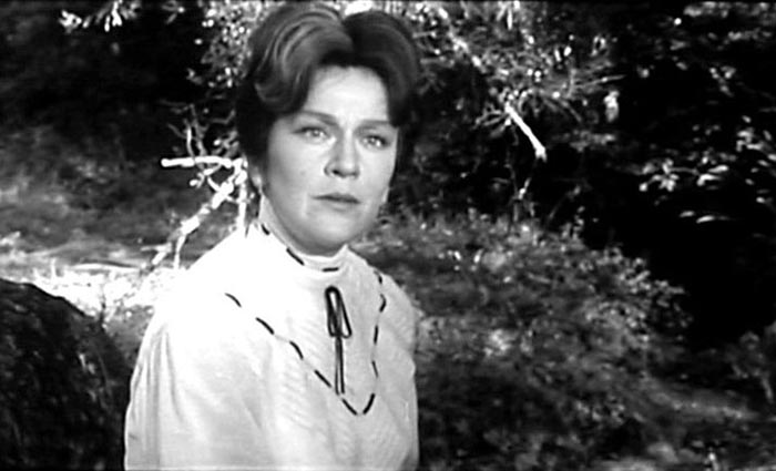 Елизавета Солодова в фильме Дачники