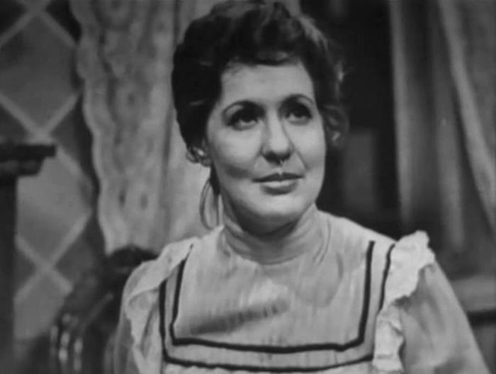 Елизавета Волгина в фильме-спектакле Дети Ванюшина