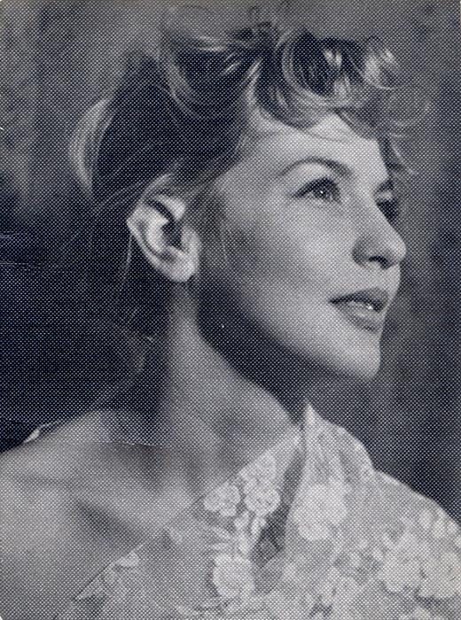 Елизавета Волгина в молодости