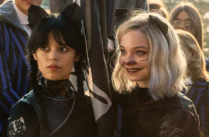 Эмма Майерс в сериале Уэнздей