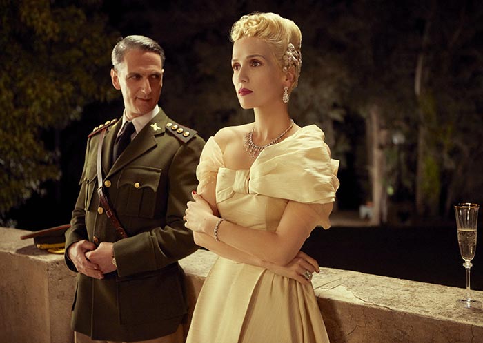 Эрнесто Альтерио в сериале Святая Эвита