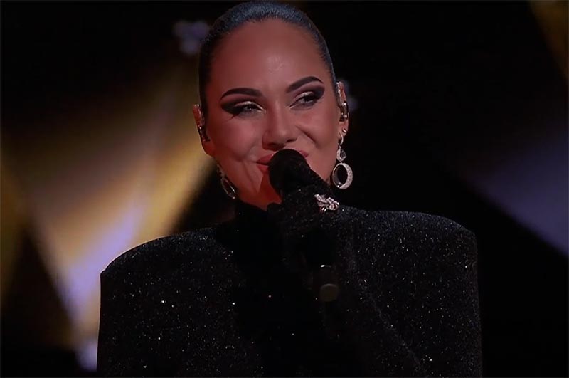 Ева Бристоль в шоу Голос