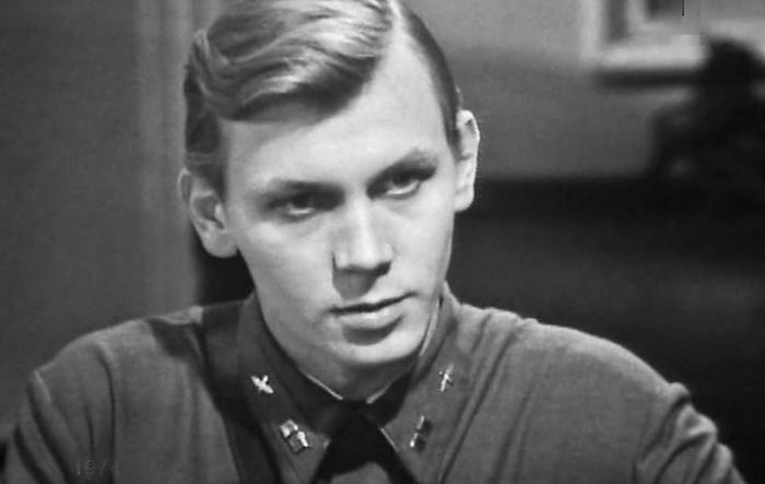 Евгений Карельских в роли Тимура Фрунзе