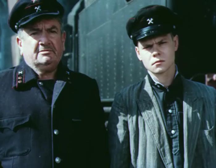 Евгений Пашин в фильме Где-то гремит война