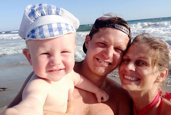 Евгений Санников и Анна Щетинина с сыном