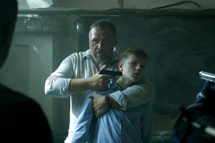 Евгений Синчуков в сериале Швабра