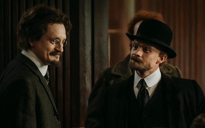 Евгений Ткачук в сериале Хроники русской революции