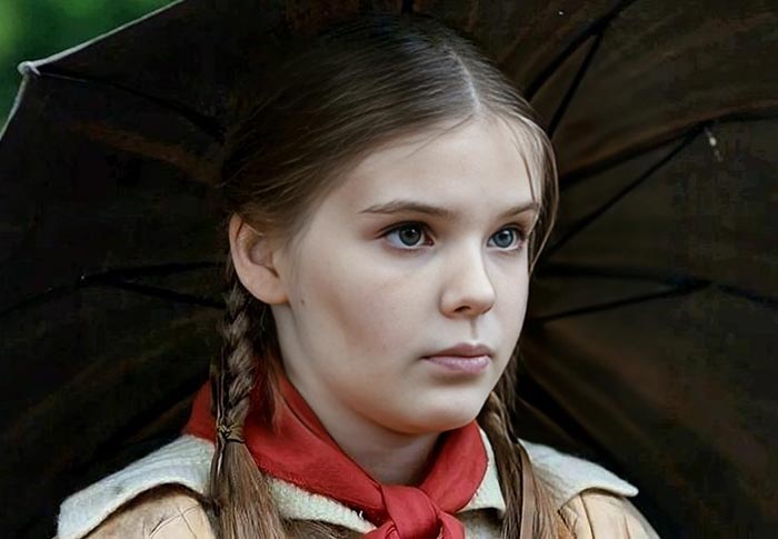 Евгения Абдулова в сериале Два берега