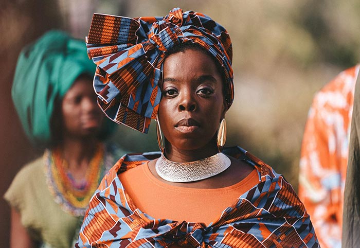 Кайянге Франсин Туликункико в сериале Афродеревня