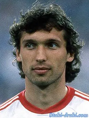 Олег Протасов (футболист)