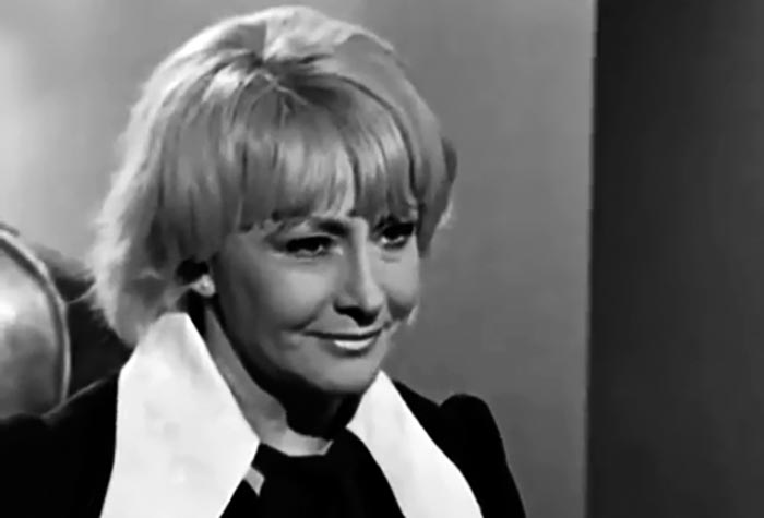 Галина Пашкова в фильме-спектакле Бертольт Брехт. Песни и баллады