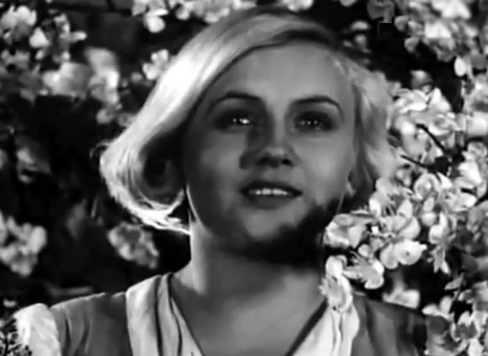 Галина Пашкова в фильме Случайная встреча