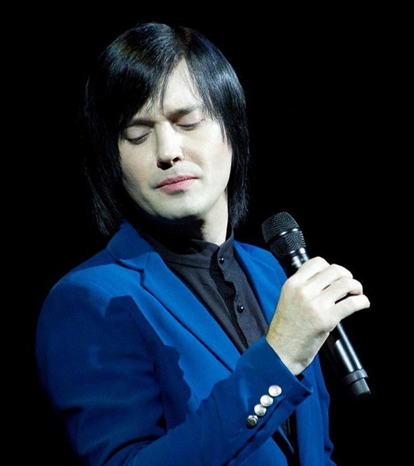 певец Гела Гуралиа