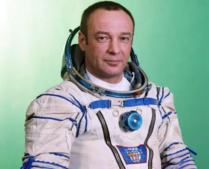 космонавт Геннадий Манаков
