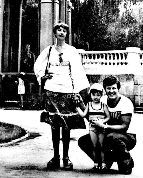 Геннадий Орлов с женой и дочерью