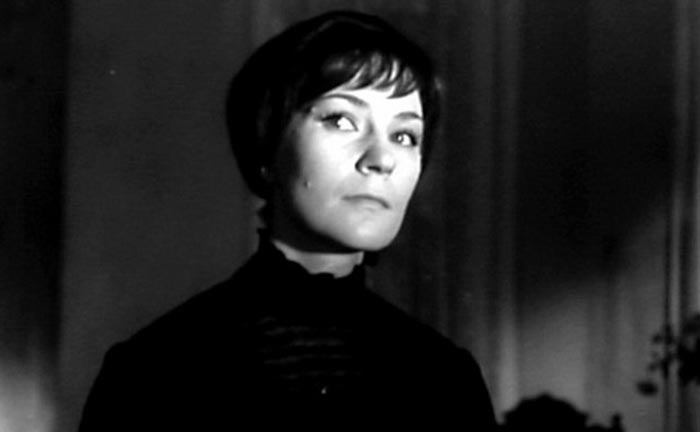 Генриетта Егорова в фильме Дачники