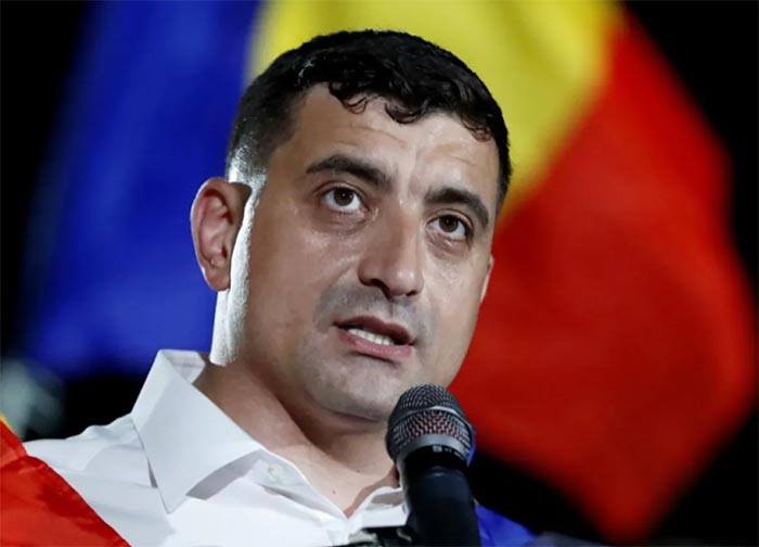 румынский политик Джордже Симион