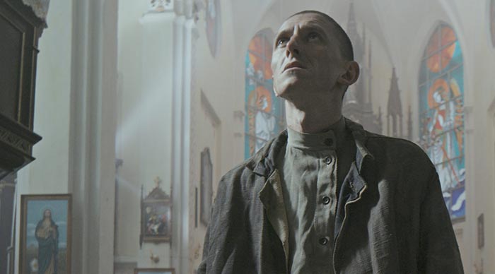 Георгий Бергал в фильме Призрачно-белый