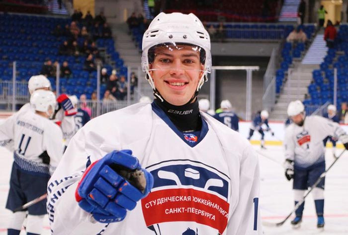 хоккеист Георгий Славороссов