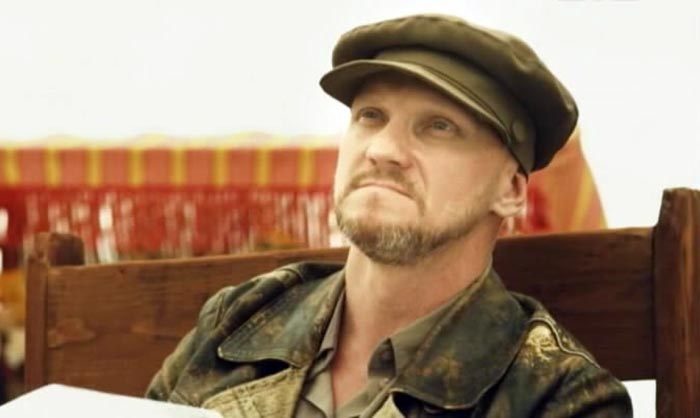 Геша Меньшиков в сериале Всё началось в Харбине