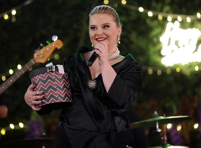 Гёзде Седа Алтунер в сериале Грязная корзина