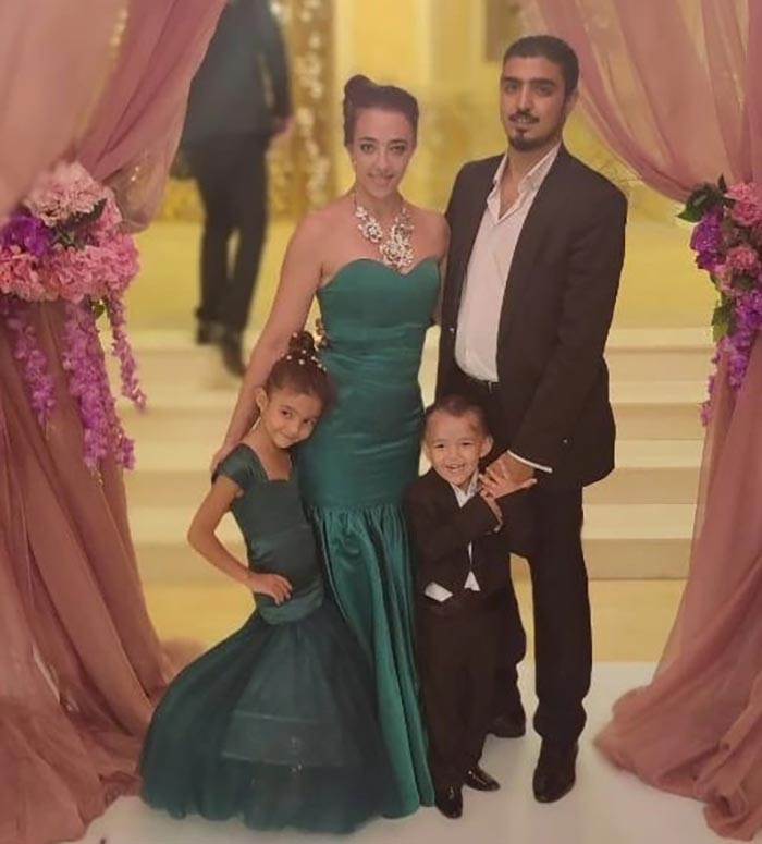 Граф Домбровский с женой и детьми