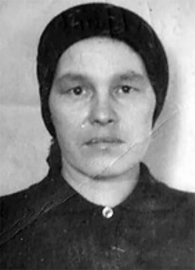 Граня Байсарова в молодости