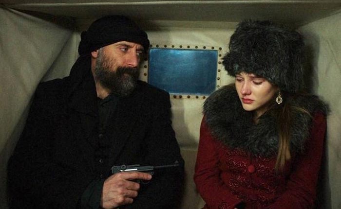 Халит Эргенч в сериале Ты моя Родина