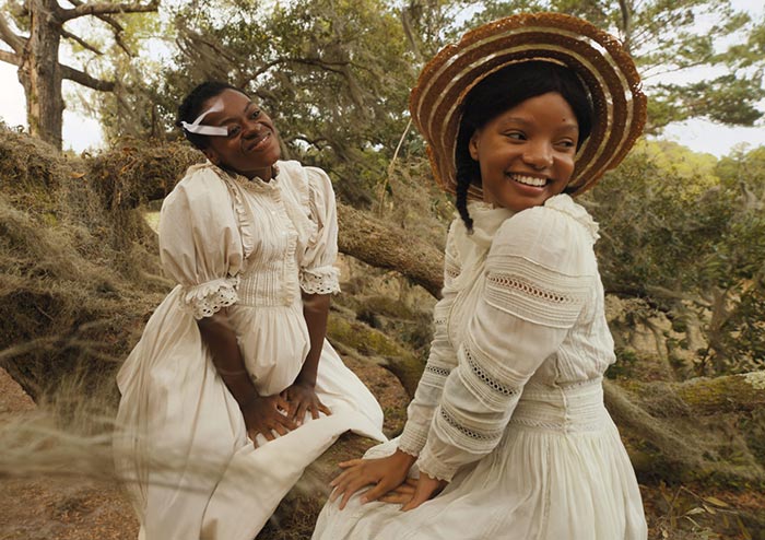 Холли Бэйли в фильме Цвет пурпурный