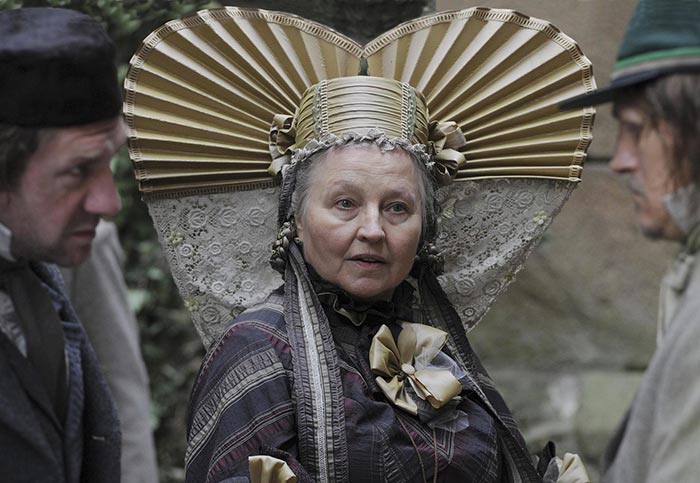 Ханна Шигулла в фильме Фауст