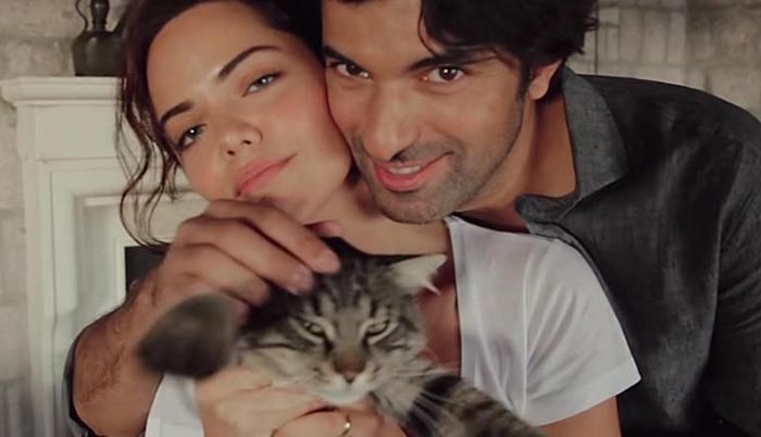 Хилал Алтинбилек в фильме Дети вверены тебе