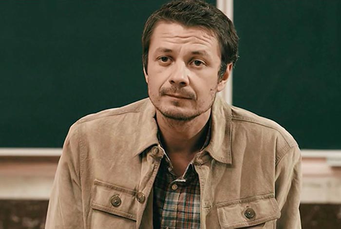 Илья Древнов в сериале Коготь из Мавритании