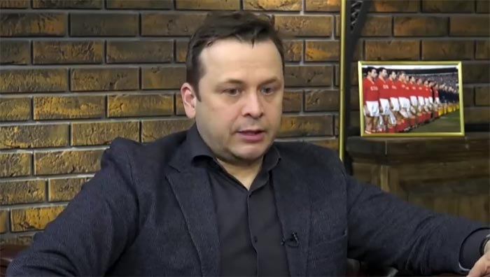 футбольный комментатор Илья Казаков