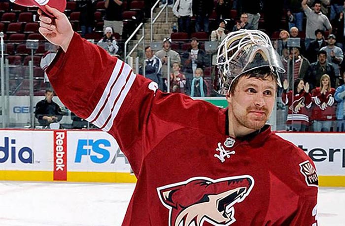 хоккеист Илья Брызгалов