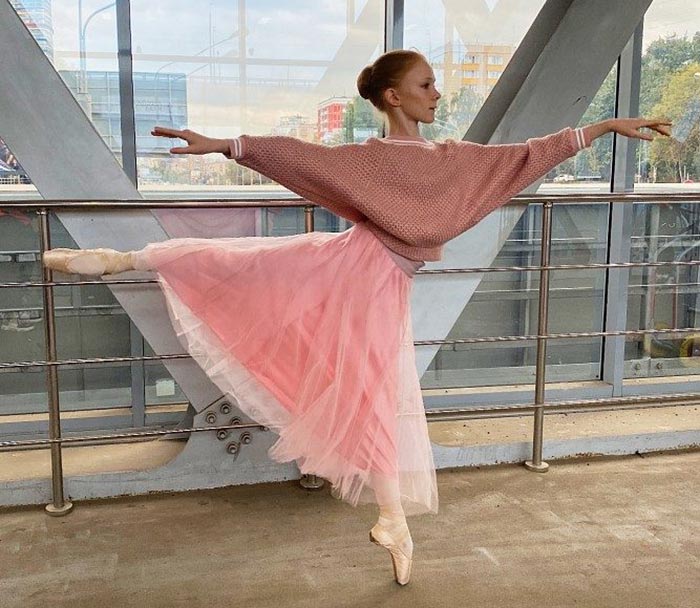 Инна Новикова в фильме Пуанты для моей мамы