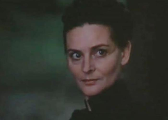 Ирена Кряузайте в фильме Корни травы