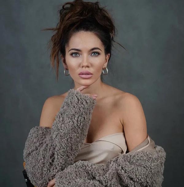 актриса Ирина Болгова