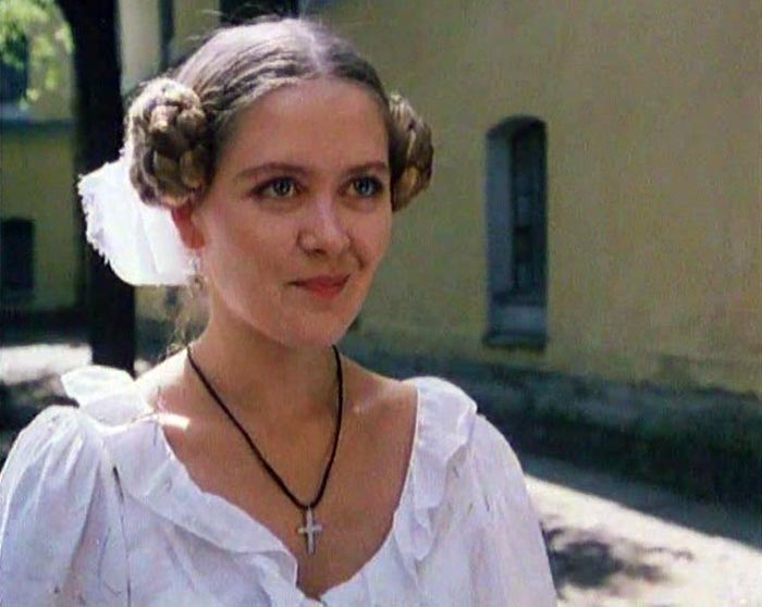 Ирина Сабанова в фильме Проклятие Дюран