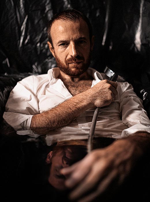 актер Иван Чернышов