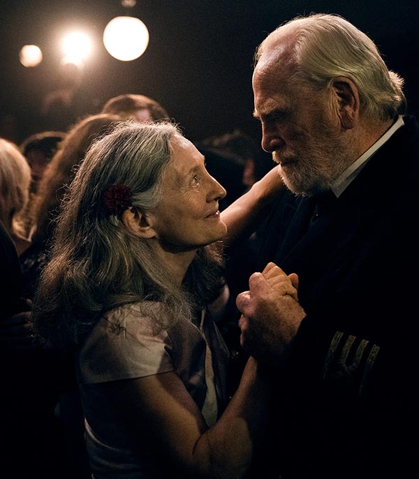 Джеймс Космо в фильме Мой моряк, моя любовь