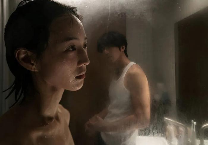 Джанин Чан в фильме Брошенные